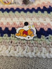 WDW - Winnie the Pooh - Cloud Nap - Cast Lanyard Serie 3 2005 Prendedor Disney 40029