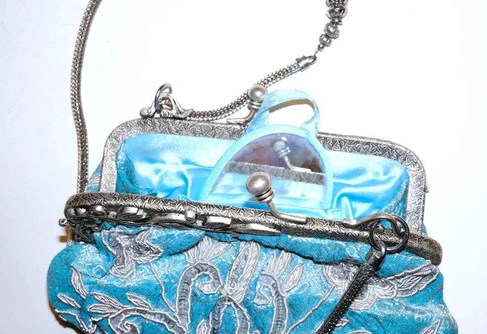 Bolso de noche victoriano Art Deco azul--NUEVO Foto 4 de 4