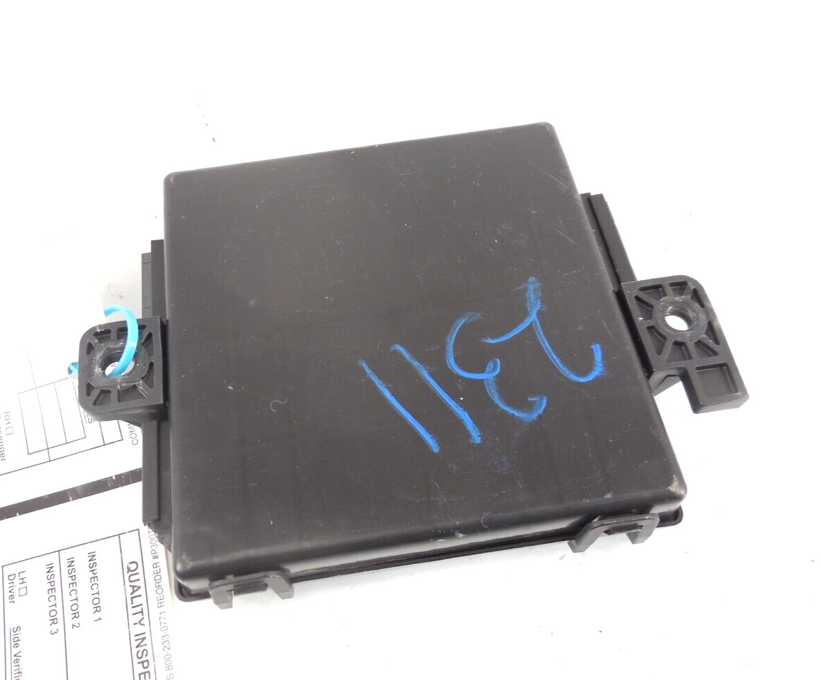2017 17 Maserati Ghibli Keyless Passive Entry Control Module OEM 670034855