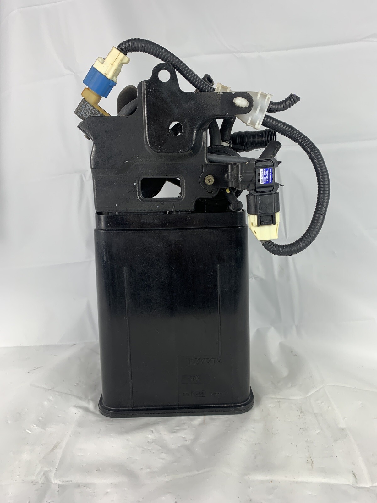 OEM 20002003 Toyota Camry Avalon Fuel Vapor Charcoal Canister EVAP