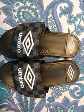 Umbro Youth Heritage White Logo Slide Sandals - size "S".