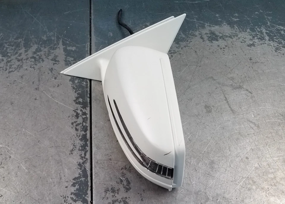 2013 Mercedes AMG S63 Left Driver Side Mirror #4473 V9 - Imagem 2 de 4