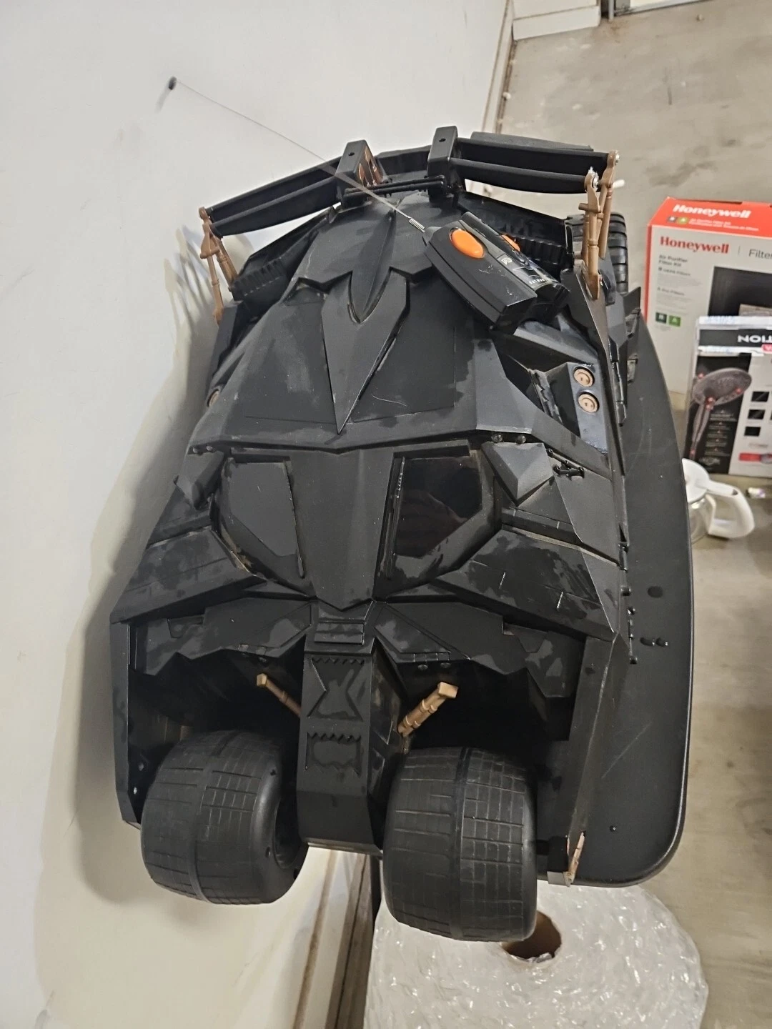  controle remoto batman begins tumbler carro 