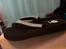 Women  s Yellow Box Flip Flip Size 8 Allora Clear Crystal