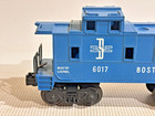 LIONEL NICE 6017-100 BOSTON & MAINE GLOSSY BLUE PAINT OVER BLACK MOLD CABOOSE LF — photo 7