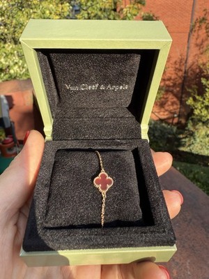 Van Cleef & Arpels Armband süßes Alhambra Motiv Rosegold Karneol