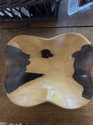 Beautiful Hand Carved Zericote Wood Bowl Belize Irregular Shape