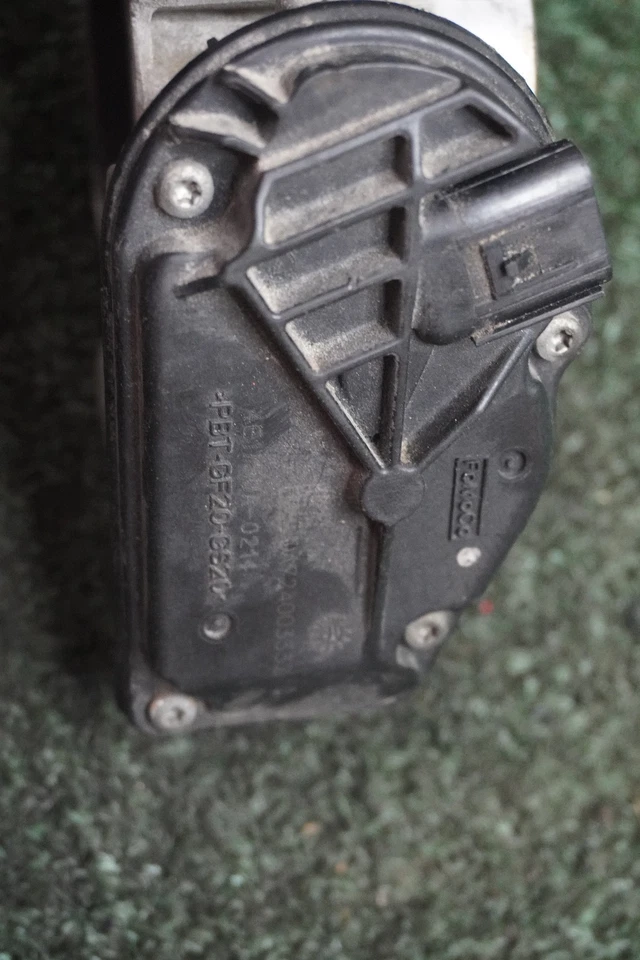 Ford Transit Connect 2018 2019 2,5 L cuerpo del acelerador del motor fabricante original 77 k millas G273N Foto 4 de 4