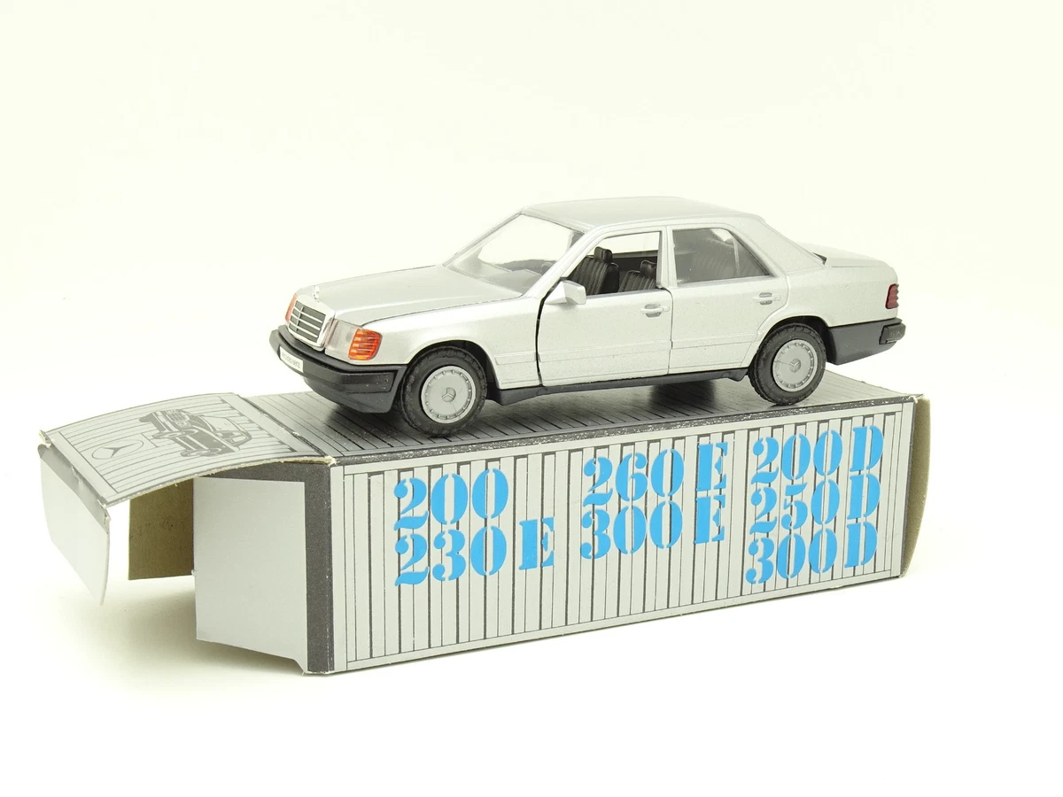 NZG 1/35 - Mercedes 240 280 G GE Rouge