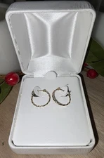 Solid 10k Yellow Gold 15MM Square Twist Hoop Earrings With Hinged Bar