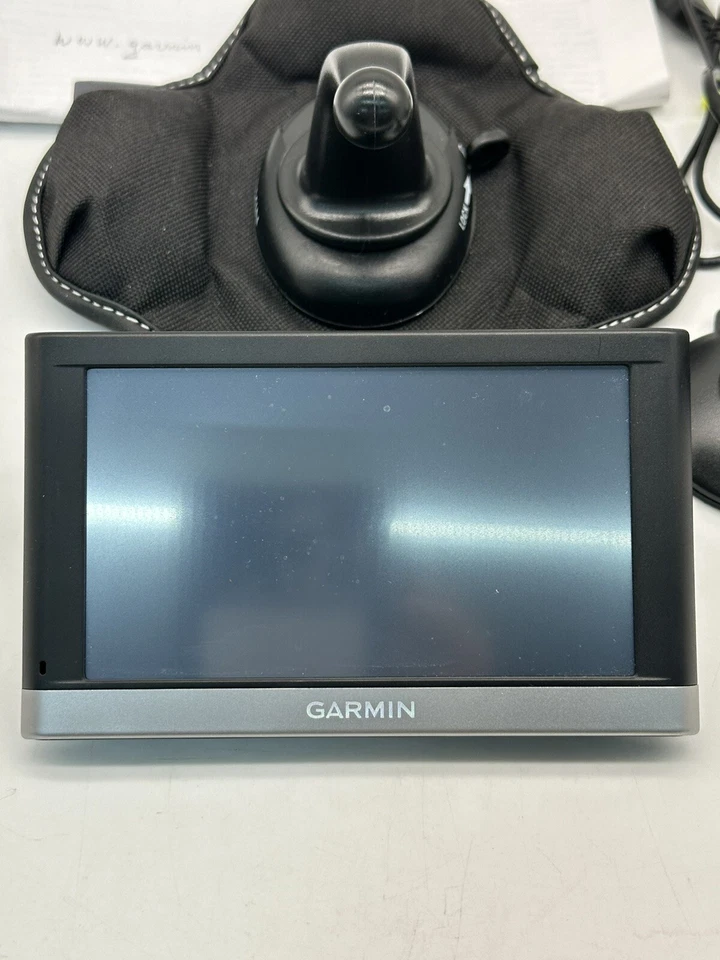 GARMIN Nuvi 2107 Series Touchscreen & Accessories Travel - Image 2 of 4