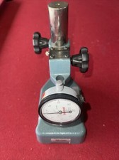 Mitutoyo 7004 Indicator/Comparator Stand with Starter Indicator No25-138
