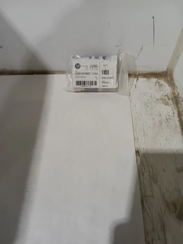 Allen-Bradley 2090-KPBM7-12AA  SER A (A7A)
