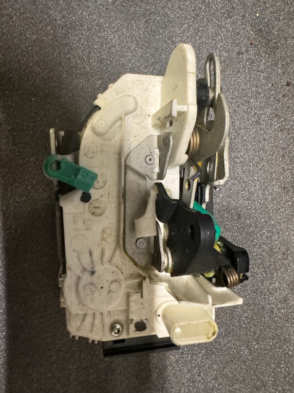 Picture 2 of 3