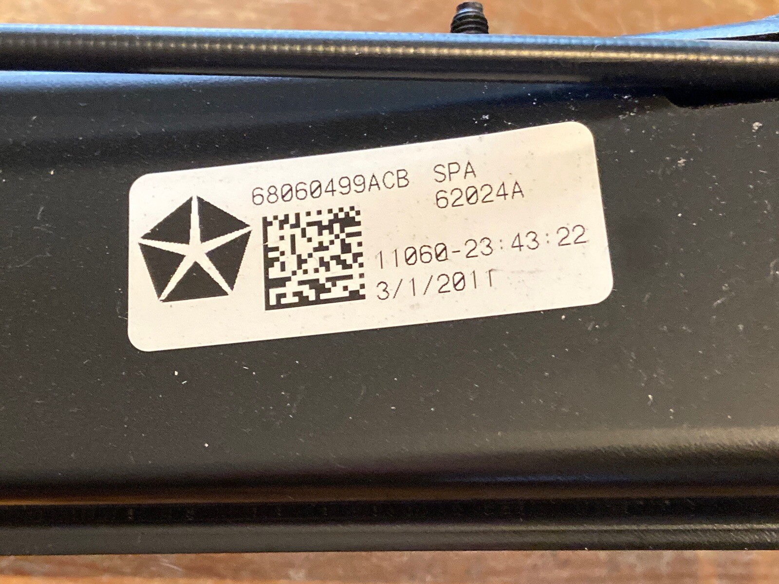 1020 GRAND CARAVAN TOWN COUNTRY LEFT DRIVER SIDE POWER SLIDING DOOR