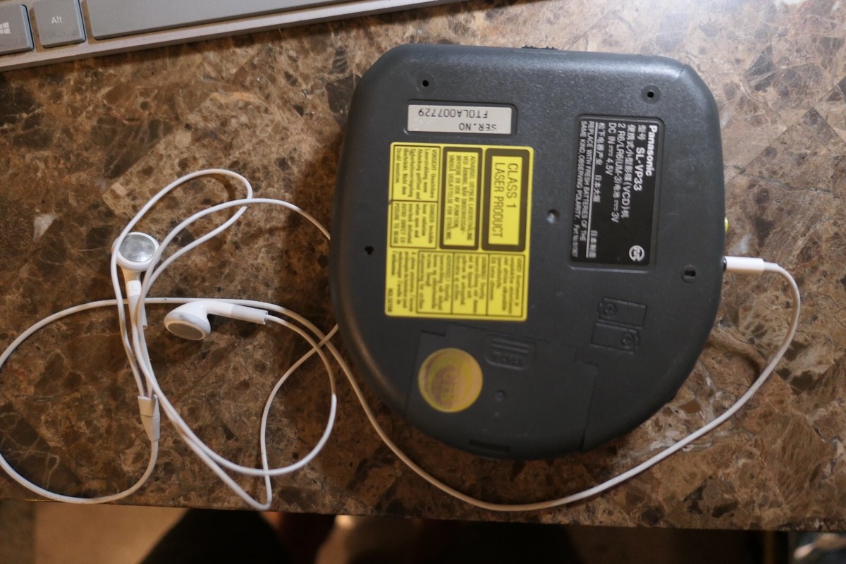 Panasonic SL-VP33 Personal Portable Video VCD / CD Player