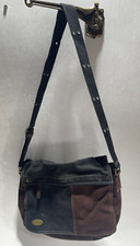 Borsa a tracolla piccola Nine West in velluto a coste marrone/nero