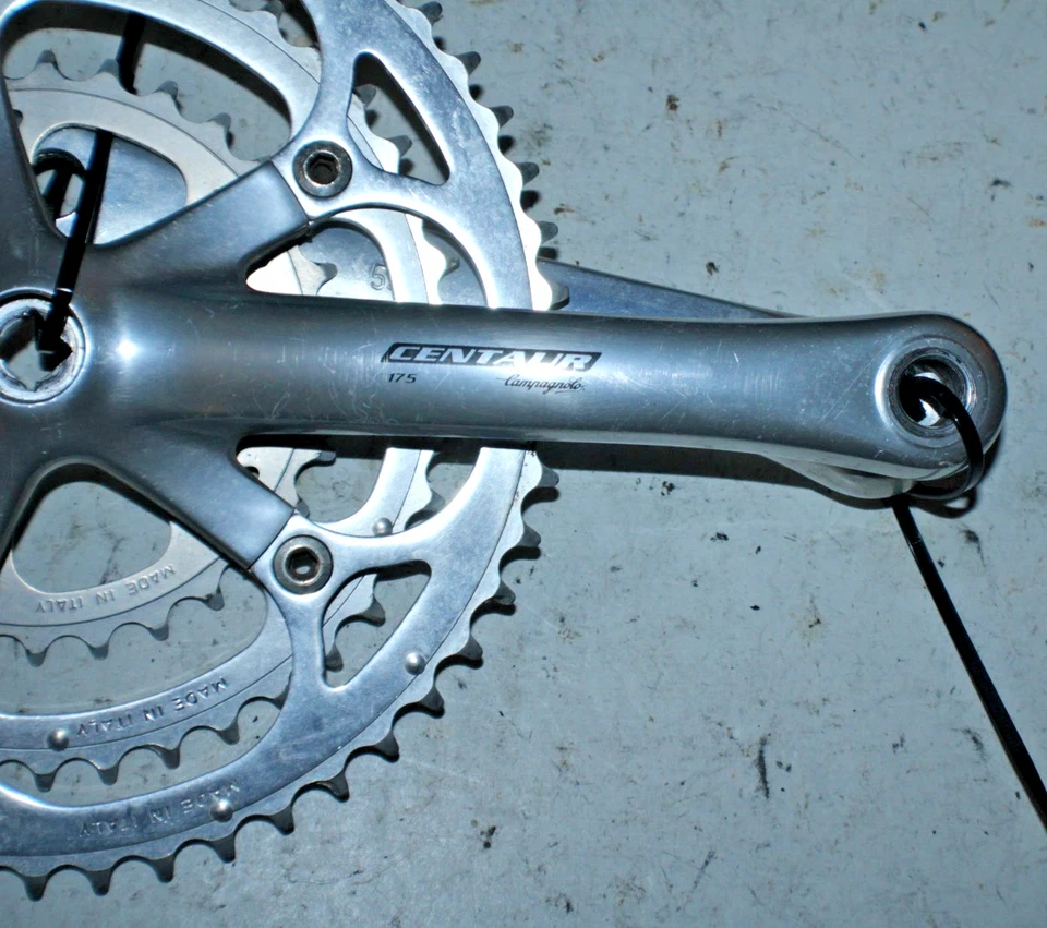 Juego de bielas para bicicleta de carretera Campagnolo Centaur BCD130 52/42/30t 175 mm ISO plateado Campy:) Foto 3 de 4