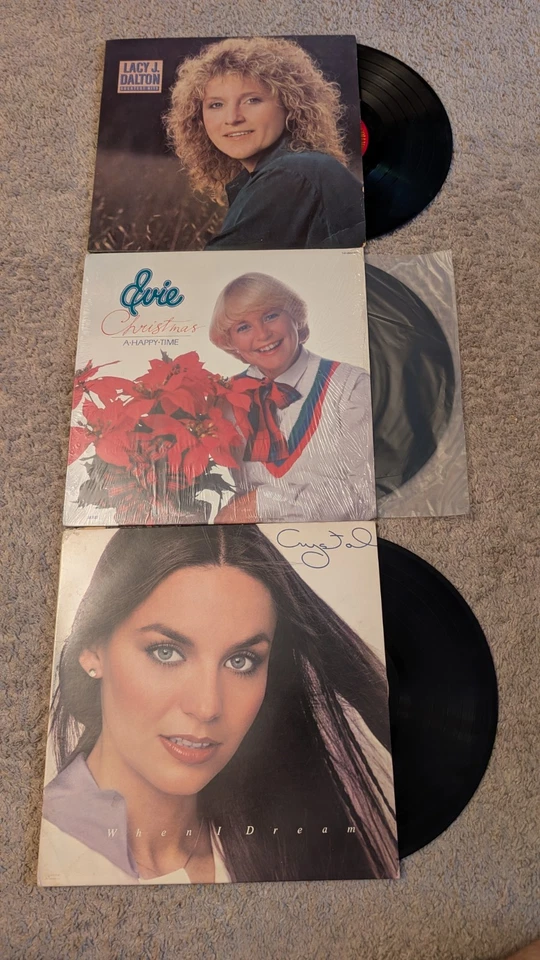 Lot 14 Various Female Country Artists LP Anne Murray Tammy Wynette Patsy Cline - Image 3 of 4