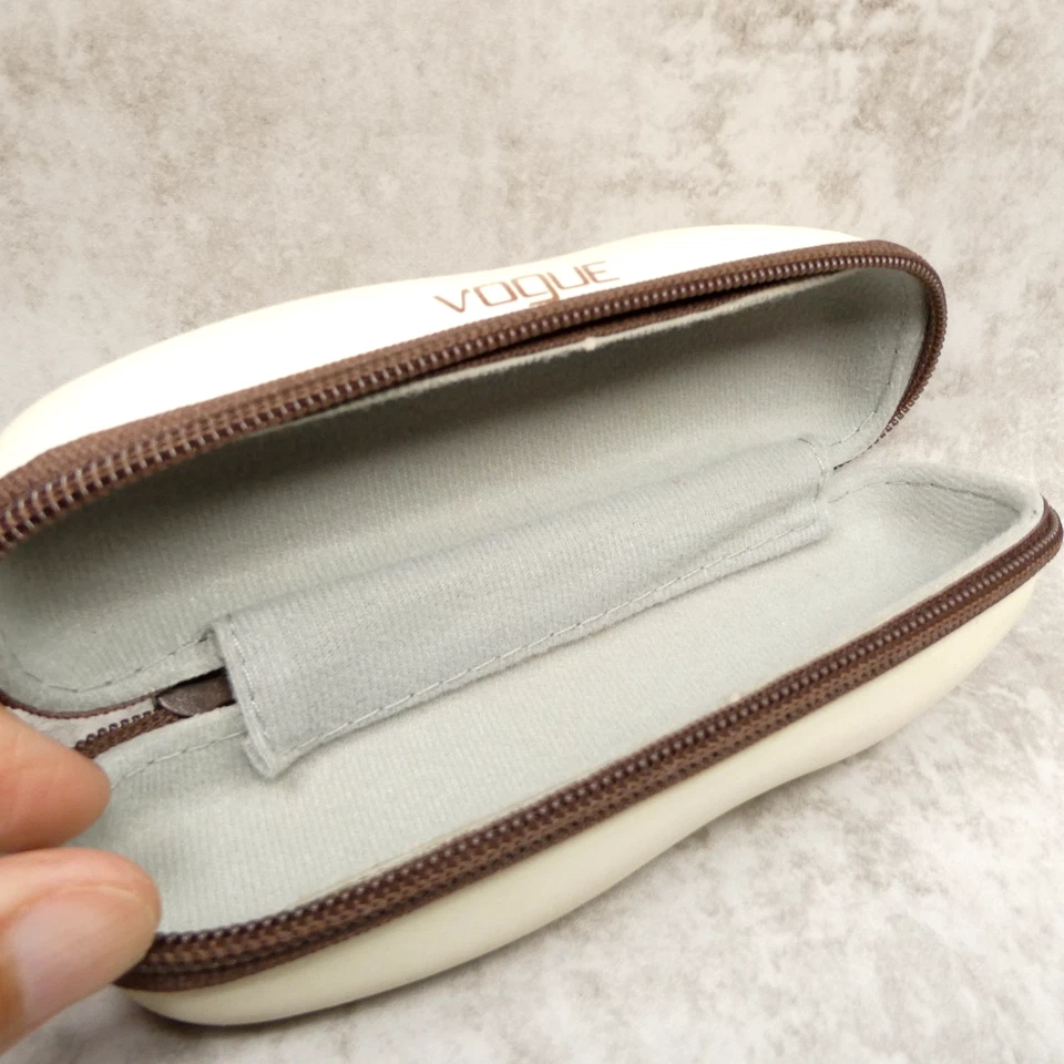 Gafas de sol Vogue crema con cremallera semi-duro SOLO ESTUCHE Foto 4 de 4