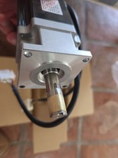 Allen-Bradley Brand New Servo Motor TL-A230P-...