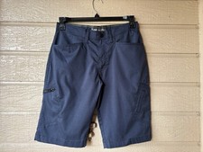 Lee boys Navy Blue Poly Adjustable Waist Cargo Shorts size 14 Husky 11.5" inseam