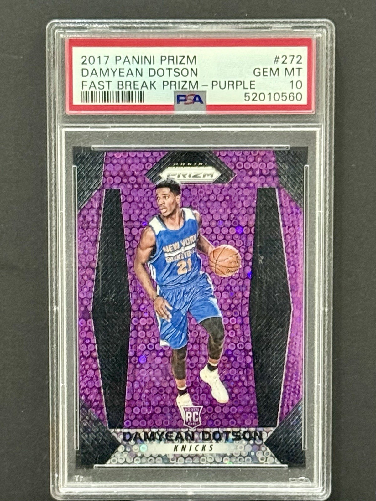 Panini Prizm 2017-18 Damyean Dotson #272 Rookie Purple /75 PSA 10