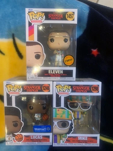 Stranger things 3 set of Funko POPS, Limited edition CHASE Eleven!!! 🔥