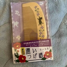 Kurochiku Tsubaki Do Camellia Oil Boxwood Comb with Case New from Japan