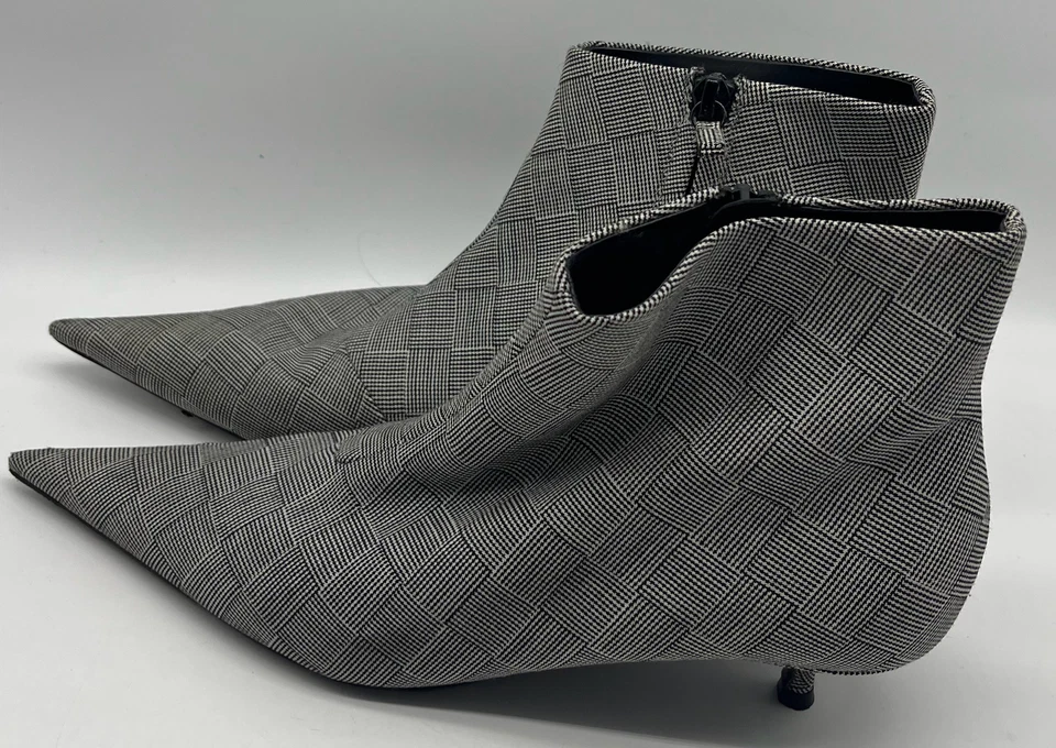 Botines Balenciaga Estampado a Cuadros Cremallera Punta Cuchillo Talla 37 Foto 3 de 4