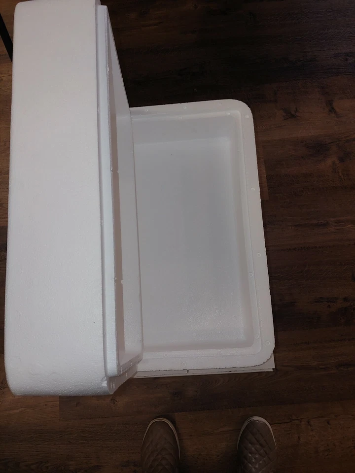 THERMOSAFE COOLERS - Image 4 of 4