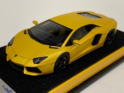 ミニカー LookSmart Lamborghini Aventador LP700-4 1/43 Looksmart Lamborghini Aventador LP 700-4 Midas Yellow Matte