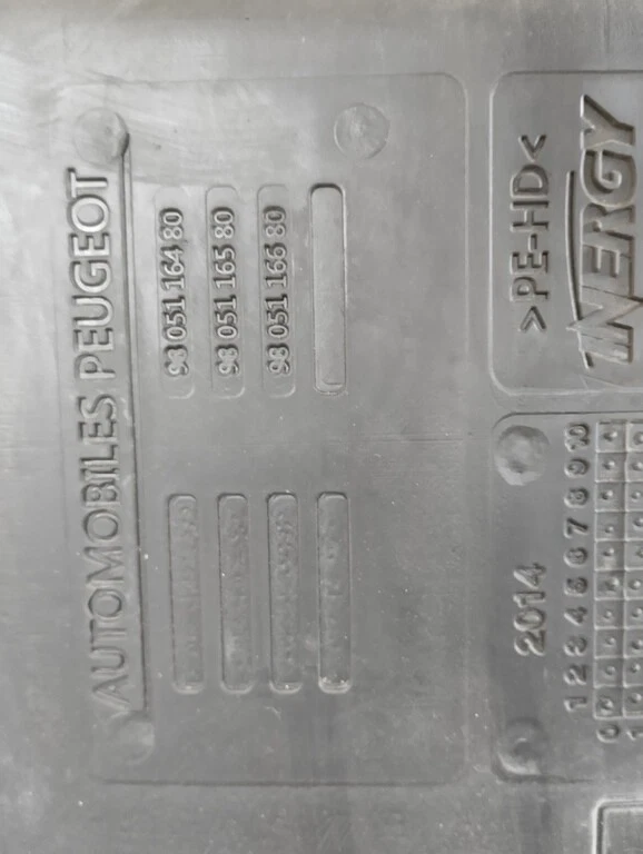 SERBATOIO CARBURANTE DIESEL Peugeot 2008 1 serie 2015 AA1778 - Imagem 3 de 4