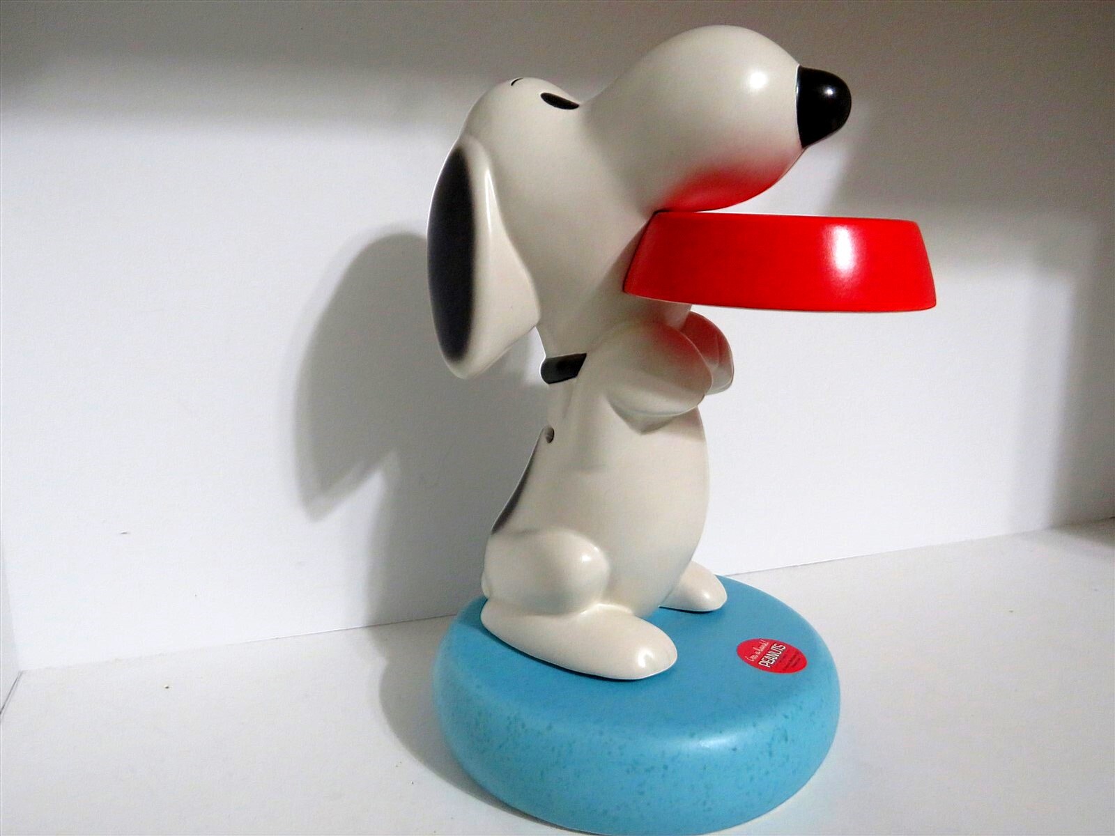 SNOOPY PEANUTS CHARLIE BROWN HALLMARK LARGE CERAMIC COIN BANK FIGURINE 2018