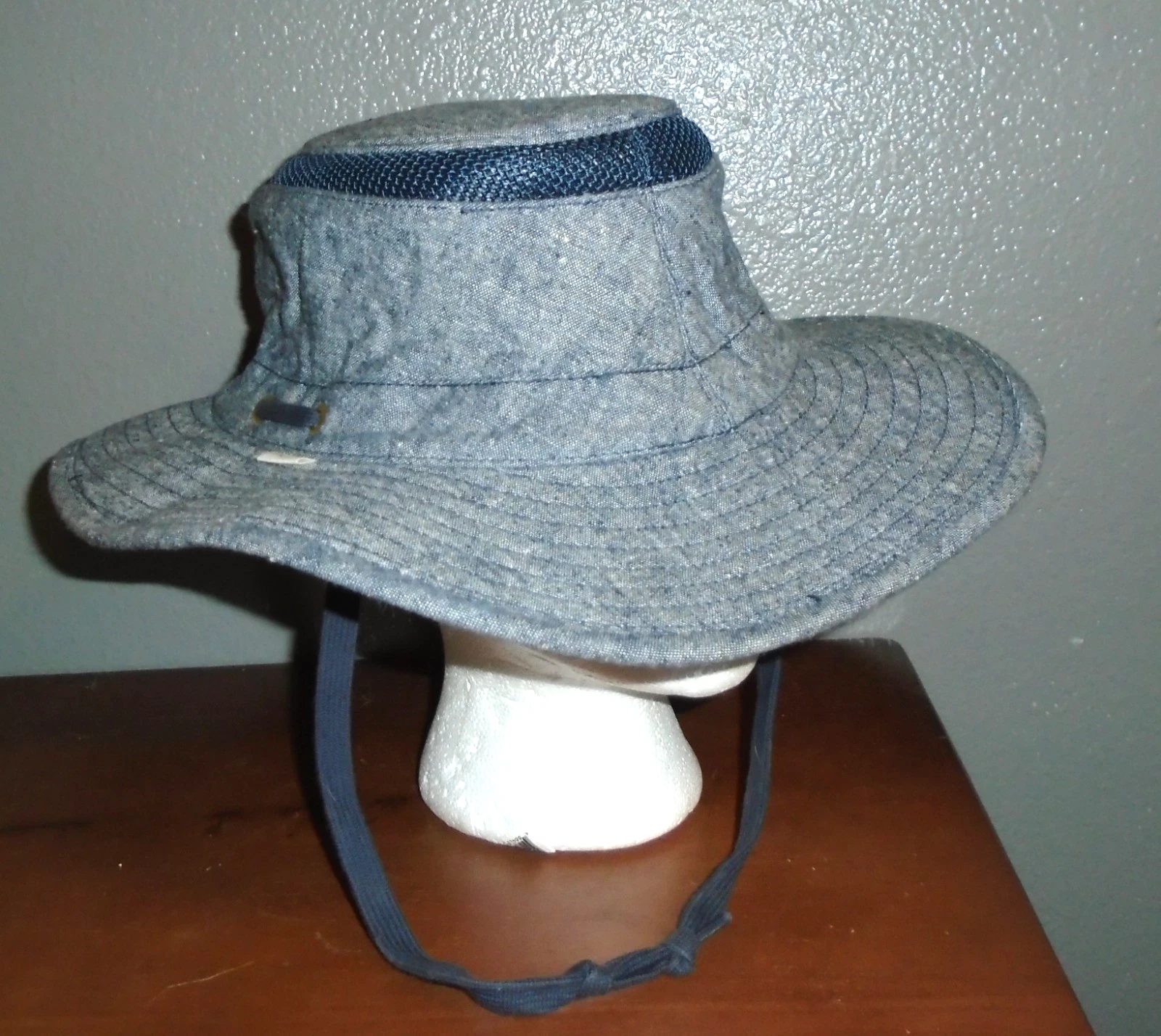 Tilley Airflo Hat Fitted size 7 5/8 Blue Sun Hiking Outdoor