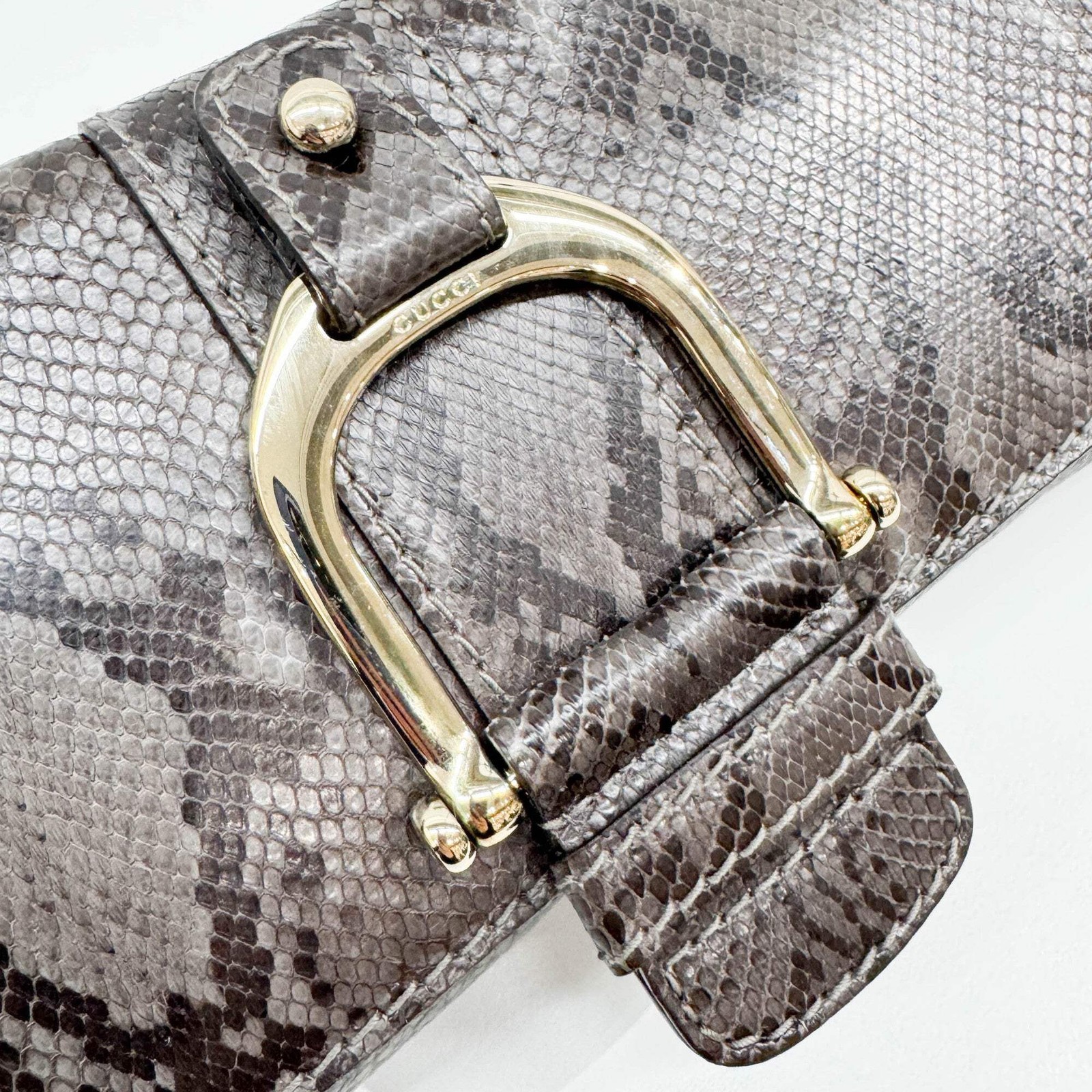 GUCCI Stirrup Gray Python Embossed Leather Should… - image 14