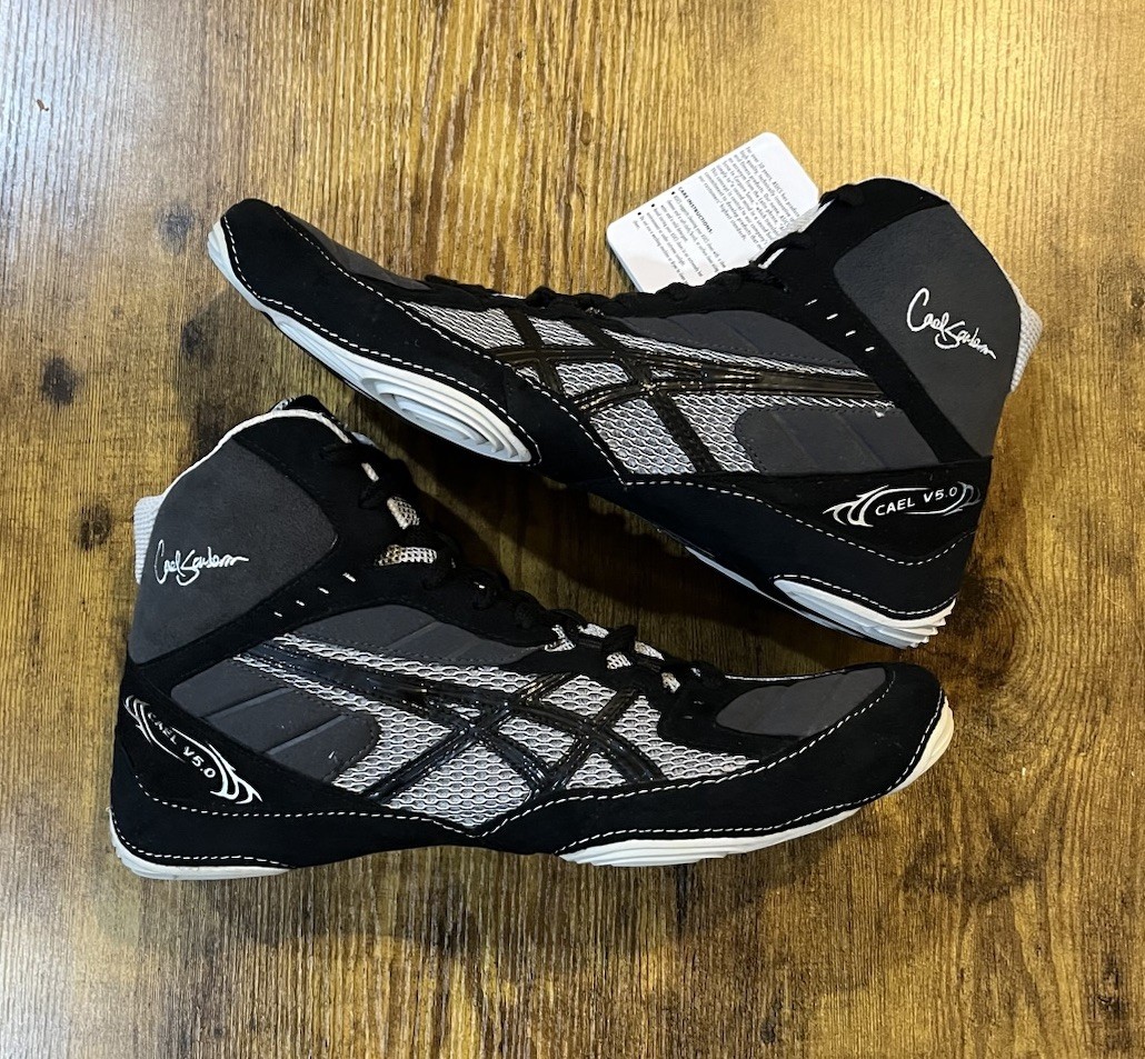 2012 Asics Cael Sanderson V5.0 Wrestling Shoes Size 12 | eBay