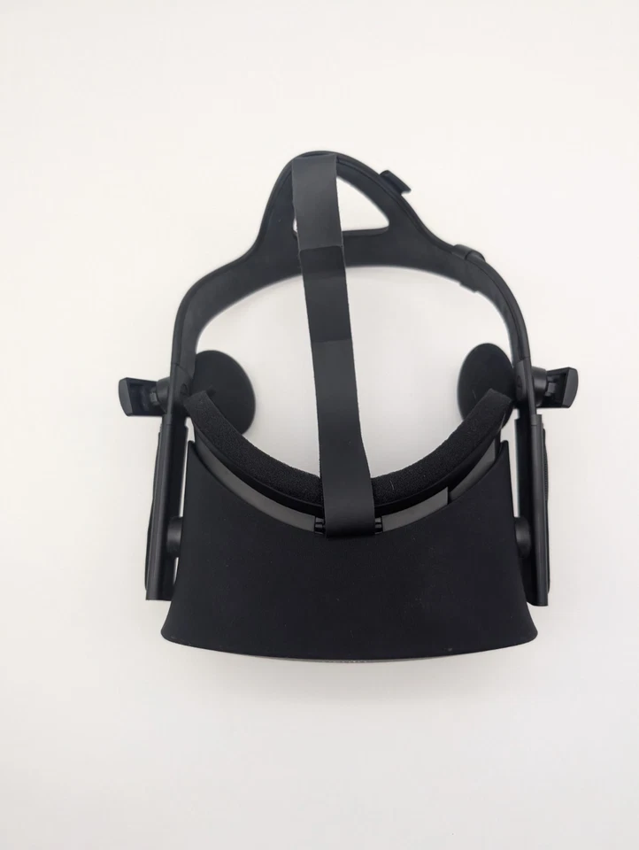 Meta Oculus Rift CV1 VR 耳机 带耳机和传感器(无控制器) — 第 2/4 张图片