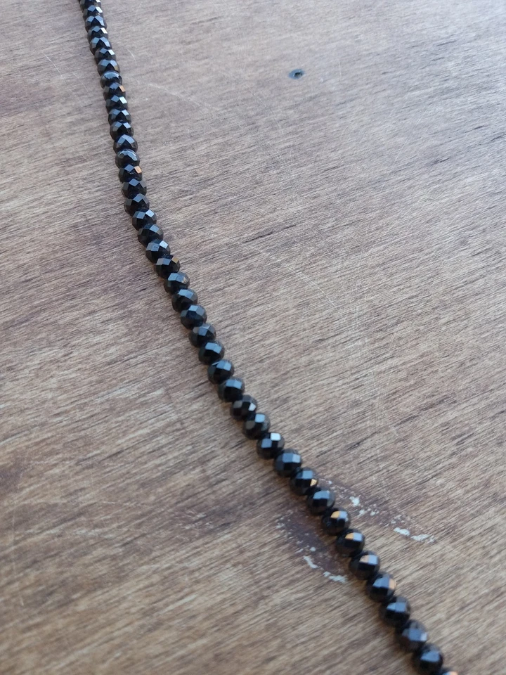 Collar de cuentas negro de espinela maciza 22 mm facetado 3 mm para hombre y mujer de moda Foto 2 de 4