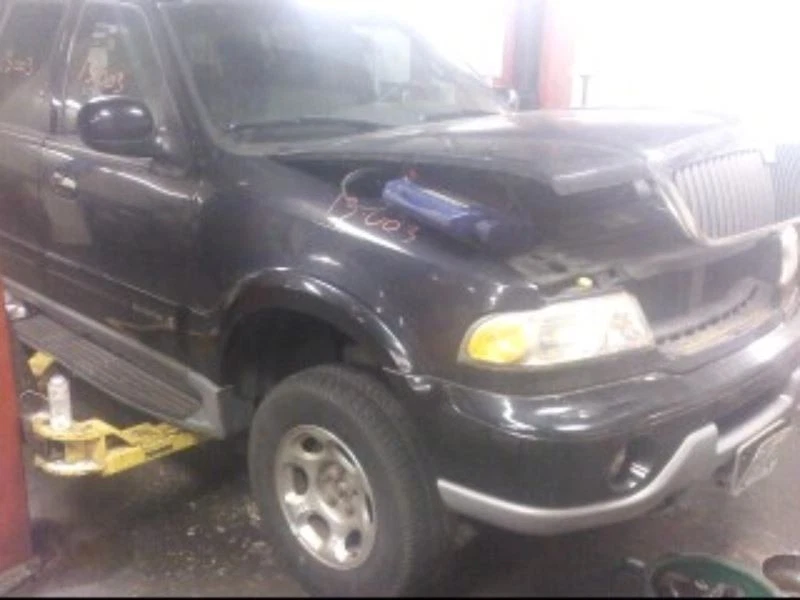 Radiator 8-280 With Tow Package Fits 99-02 EXPEDITION 15034 - Image 3 of 4