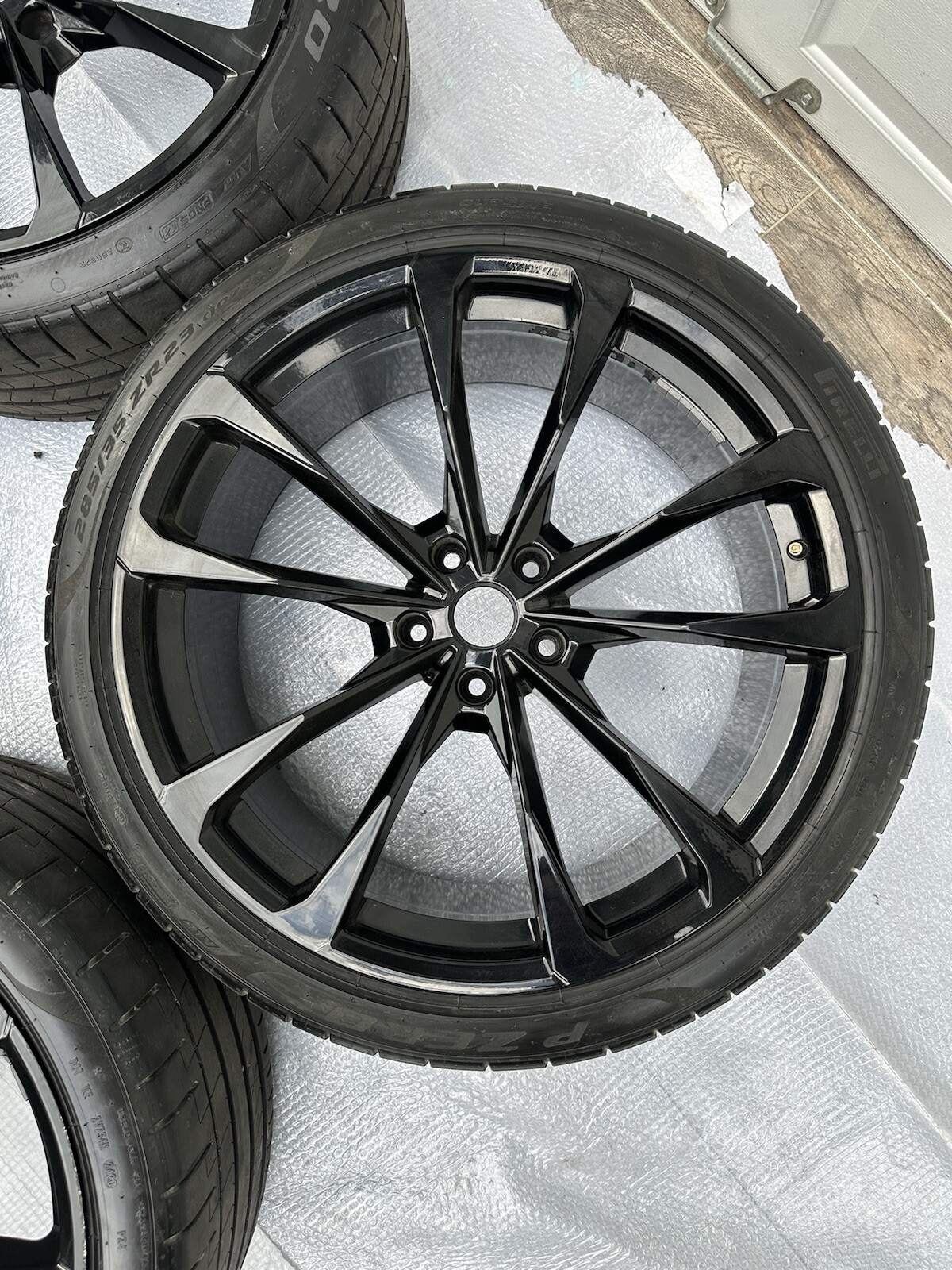 OEM 23" LAMBORGHINI URUS RIMS WHEELS TIRES GENUINE SET OF 4 BLACK RIMS TPMS