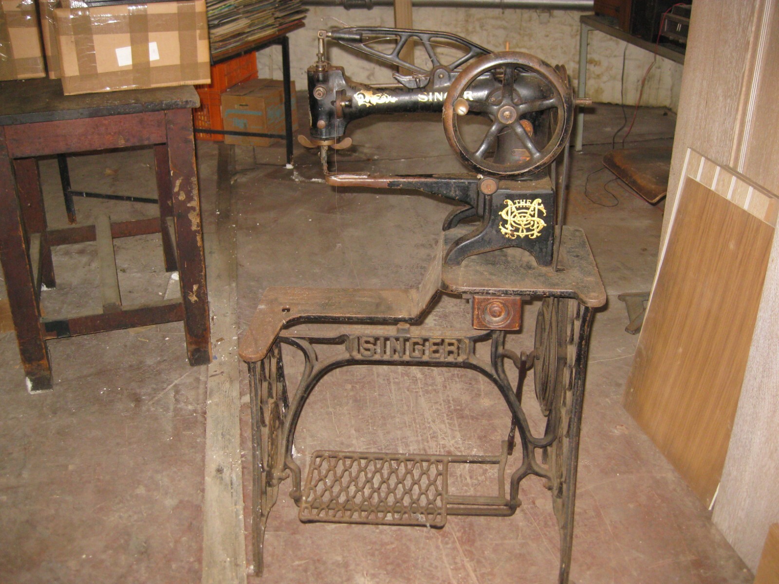 Vintage Singer Leather sewing Machine 25K19 eBay