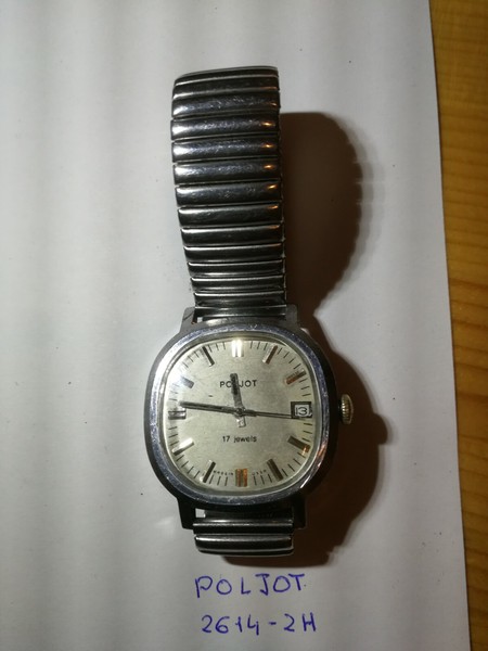 RELOJ RUSO POLJOT AÑOS 60 Mecánico, movimiento 2614-2H funciona y mantiene hora.