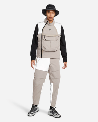 Nike Sportswear Tech Pack Reflective Cargo Pants Size 32 DO4884