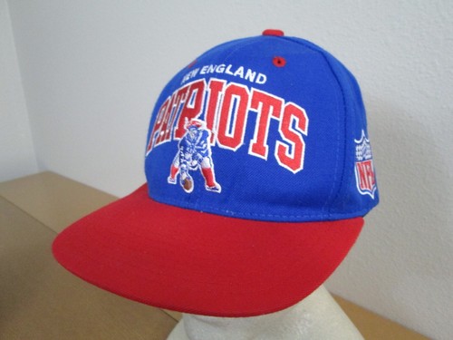 Vintage New England Patriots Retro Golf 