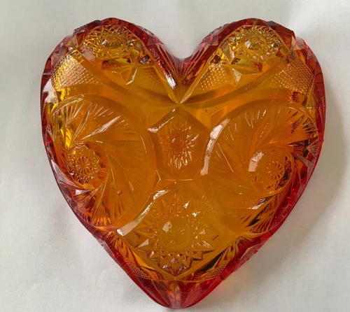 VTG LE Smith Glass Heart Shaped Amberina Nut Trinket Candy Dish