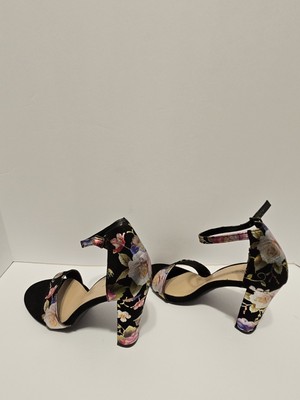 Beautiful Torta Caliente Heels