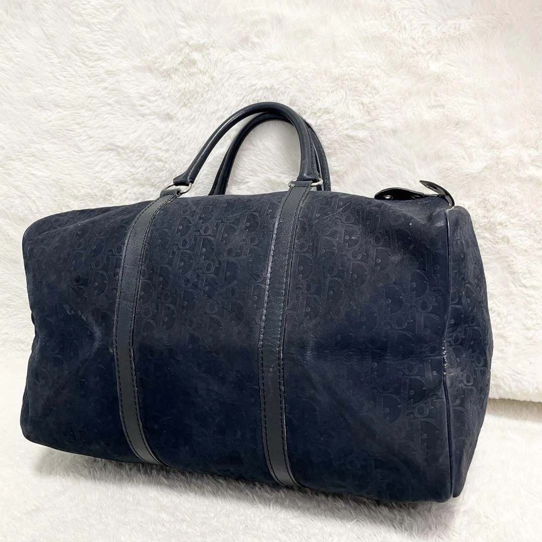 Beau sac Dior Trotter Boston cuir suédé grande capacité A4 disponible