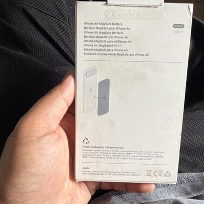 Apple iPhone Air MagSafe Magnetic Battery White USB-C A3385