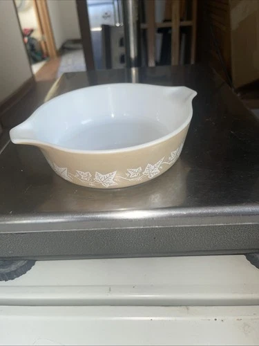Vintage Pyrex Sandalwood Ivy Leaf #471 1 pt Beige Casserole Dish *No Lid*